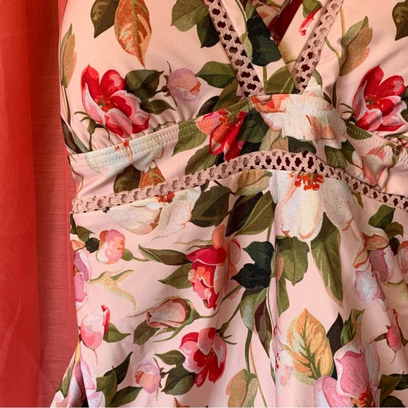 *NWT* Antonio Melani Rose Roulette One Piece Swim Suit - Picture 3 of 9